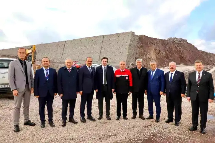 Dikili Tarım OSB'nin Altyapısı Tamamlanıyor