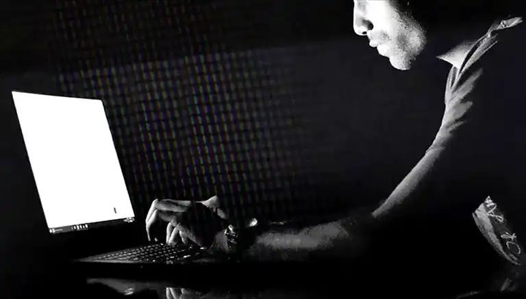 TurkNet Veri Sızıntısı: Kimlik Bilgileri Ele Geçirildi!